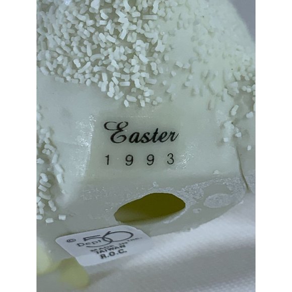 Vintage Dept 56 Easter 1993 Textured Cream Duckling Figurine 7281-8 Porcelain Sm - Picture 5 of 14